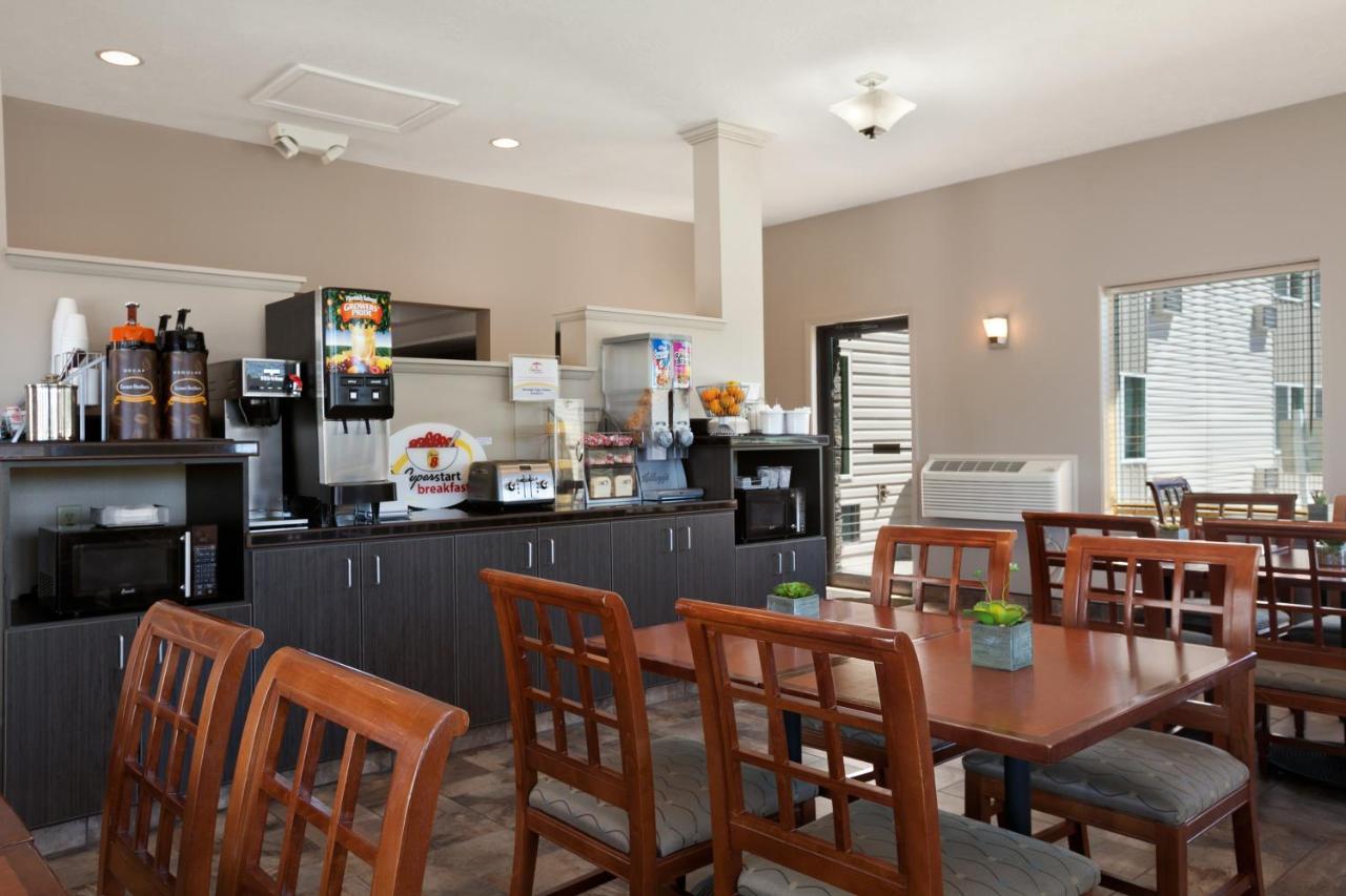 | Super 8 by Wyndham Pocatello