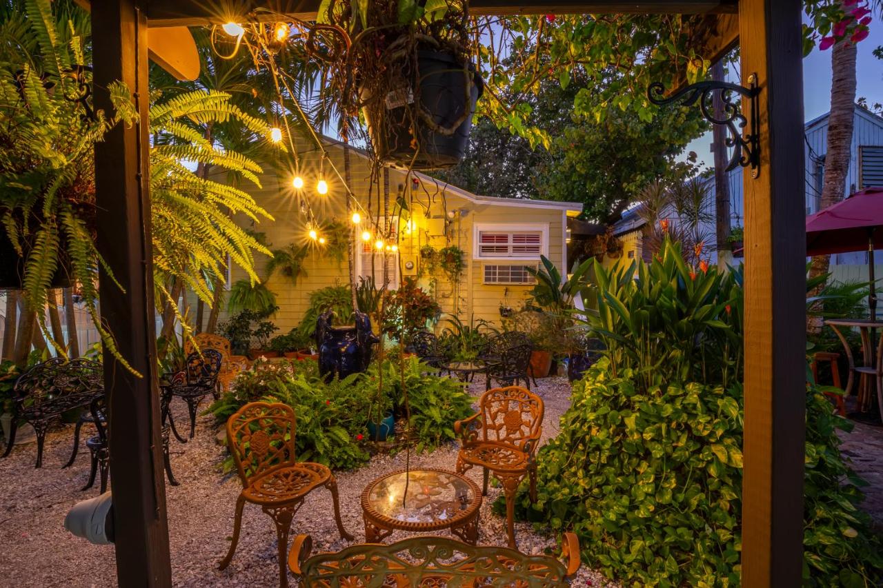 | Duval Inn - Key West