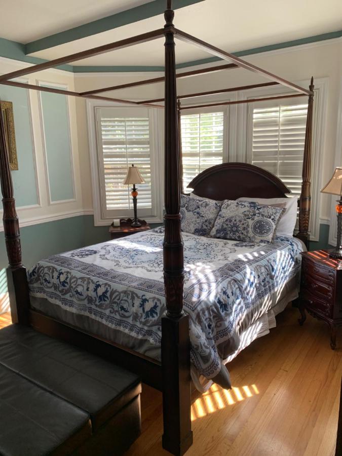  | The Inn at Benicia Bay