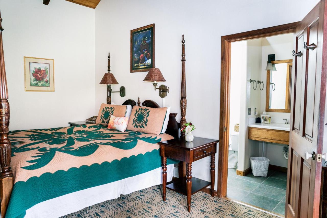 | Kilauea Lodge and Restaurant