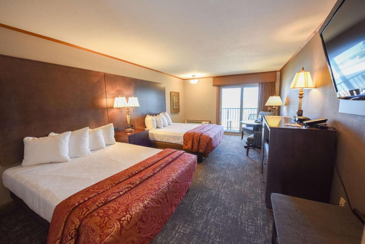 | Best Western Plus Dockside Waterfront Inn