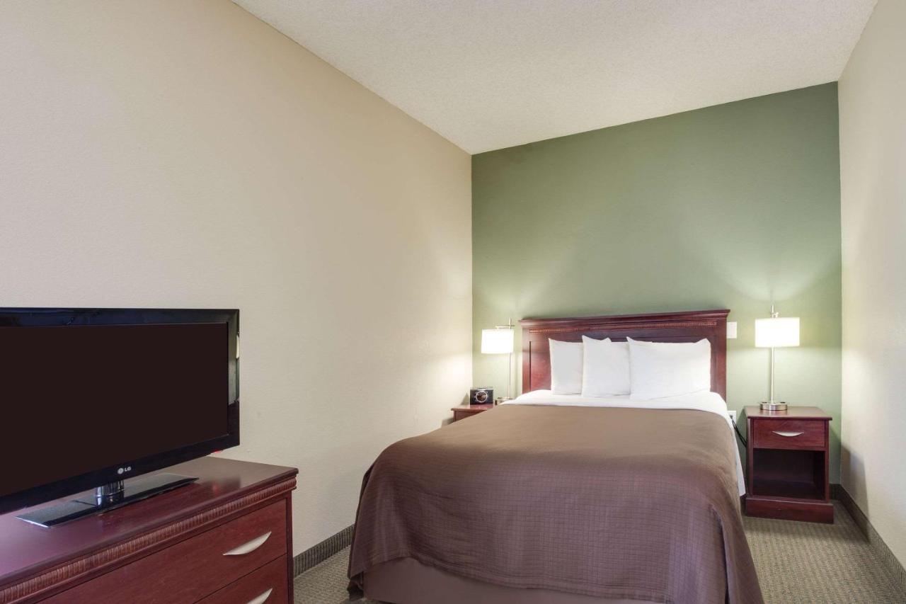 | MainStay Suites at PGA Village