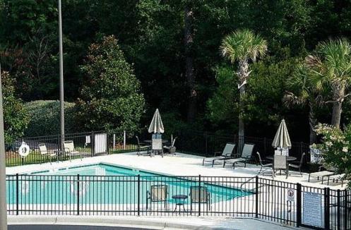 | Moncks Corner Inn