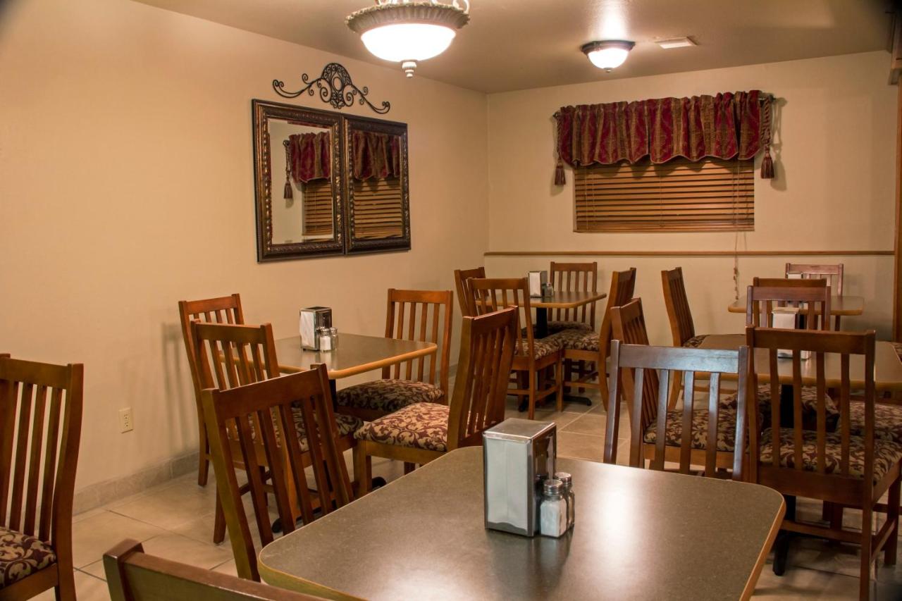  | All American Inn & Suites Branson