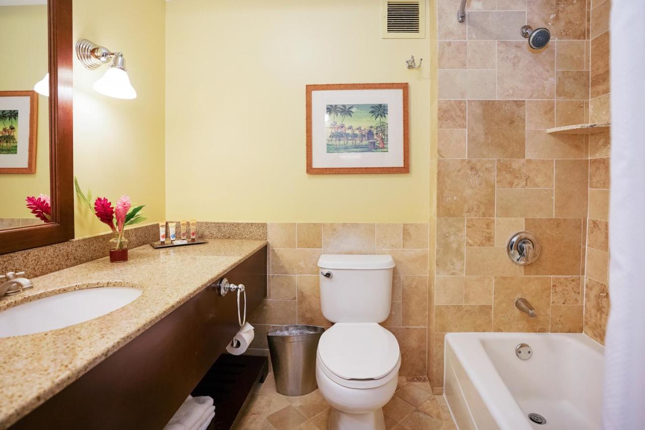 Triple Room at OUTRIGGER Kauaʻi Beach Resort & Spa