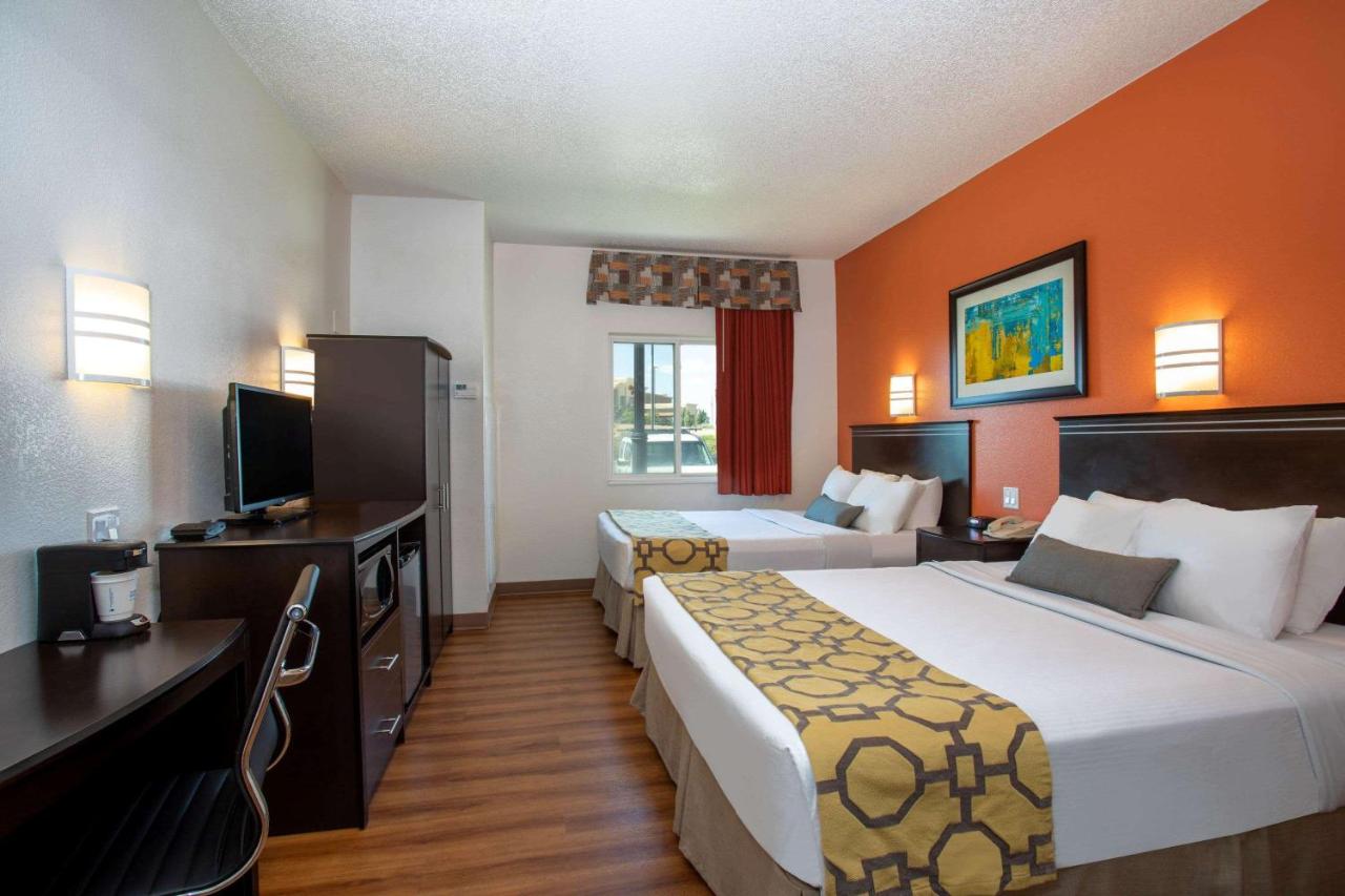 Deluxe Queen Room with Two Queen Beds - Non-Smoking at Baymont Inn & Suites Sheridan