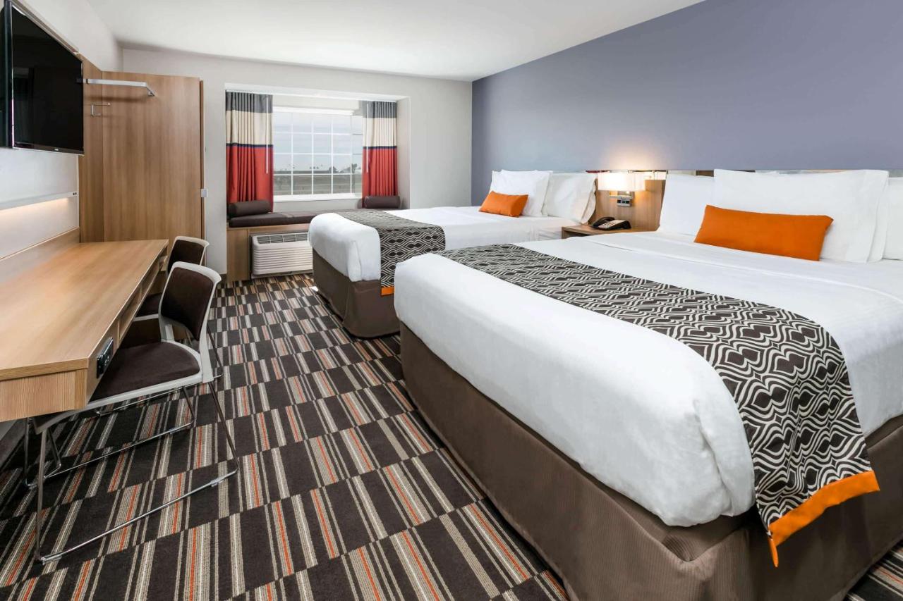 Queen Room with Bath Tub - Mobility/Hearing Accessible - Non-Smoking at Microtel Inn and Suites by Wyndham Monahans