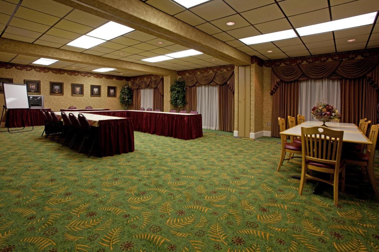 | Moncks Corner Inn