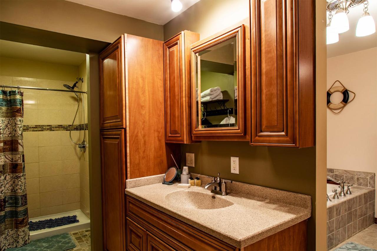 | Shane Acres Country Inn
