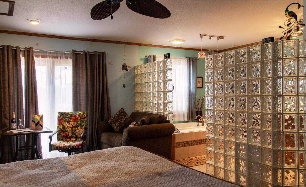| Shane Acres Country Inn