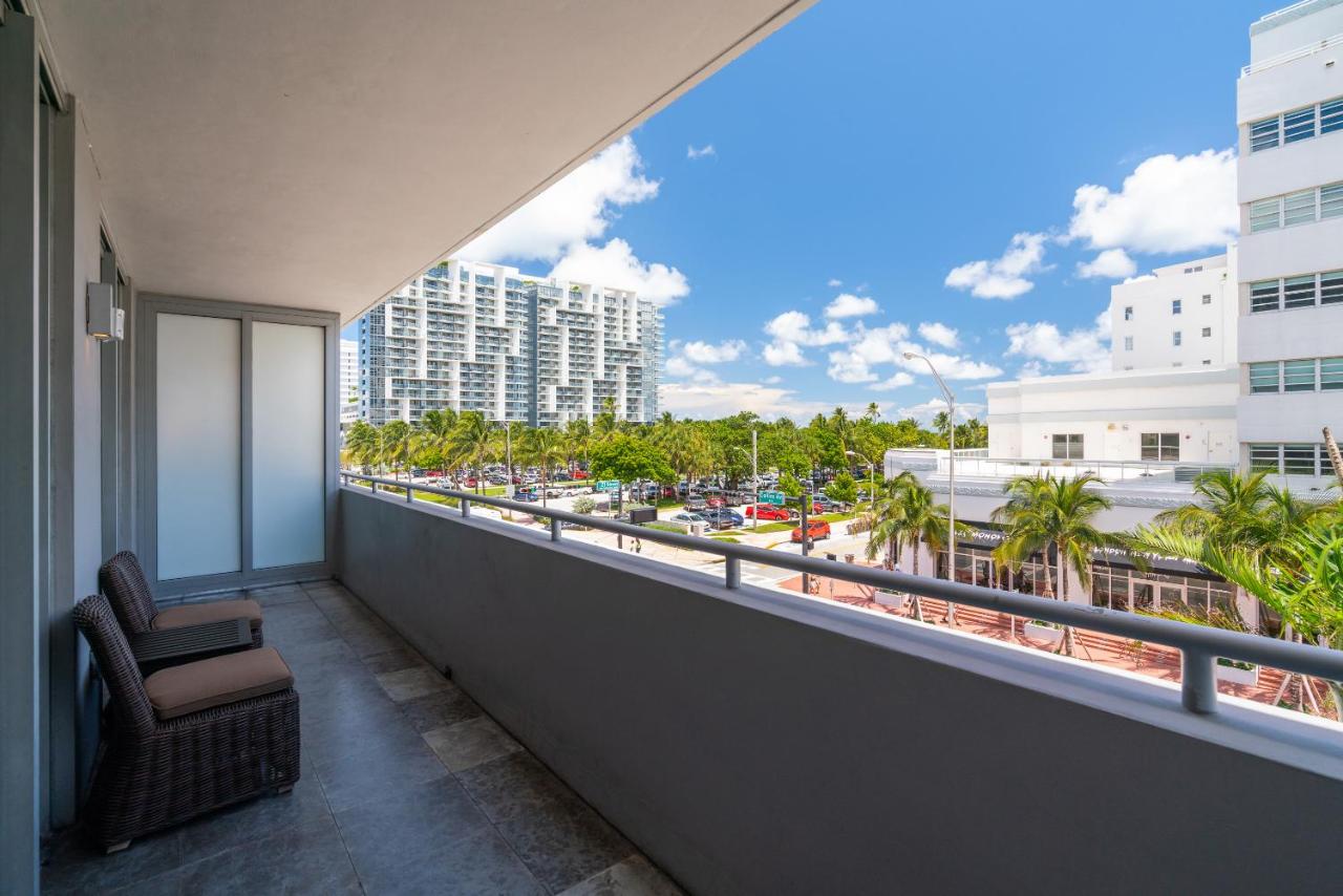 One bedroom suite with balcony at Boulan South Beach