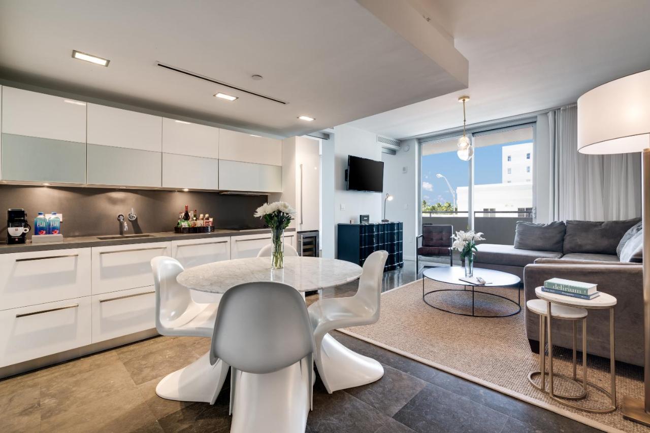 One bedroom suite with balcony at Boulan South Beach