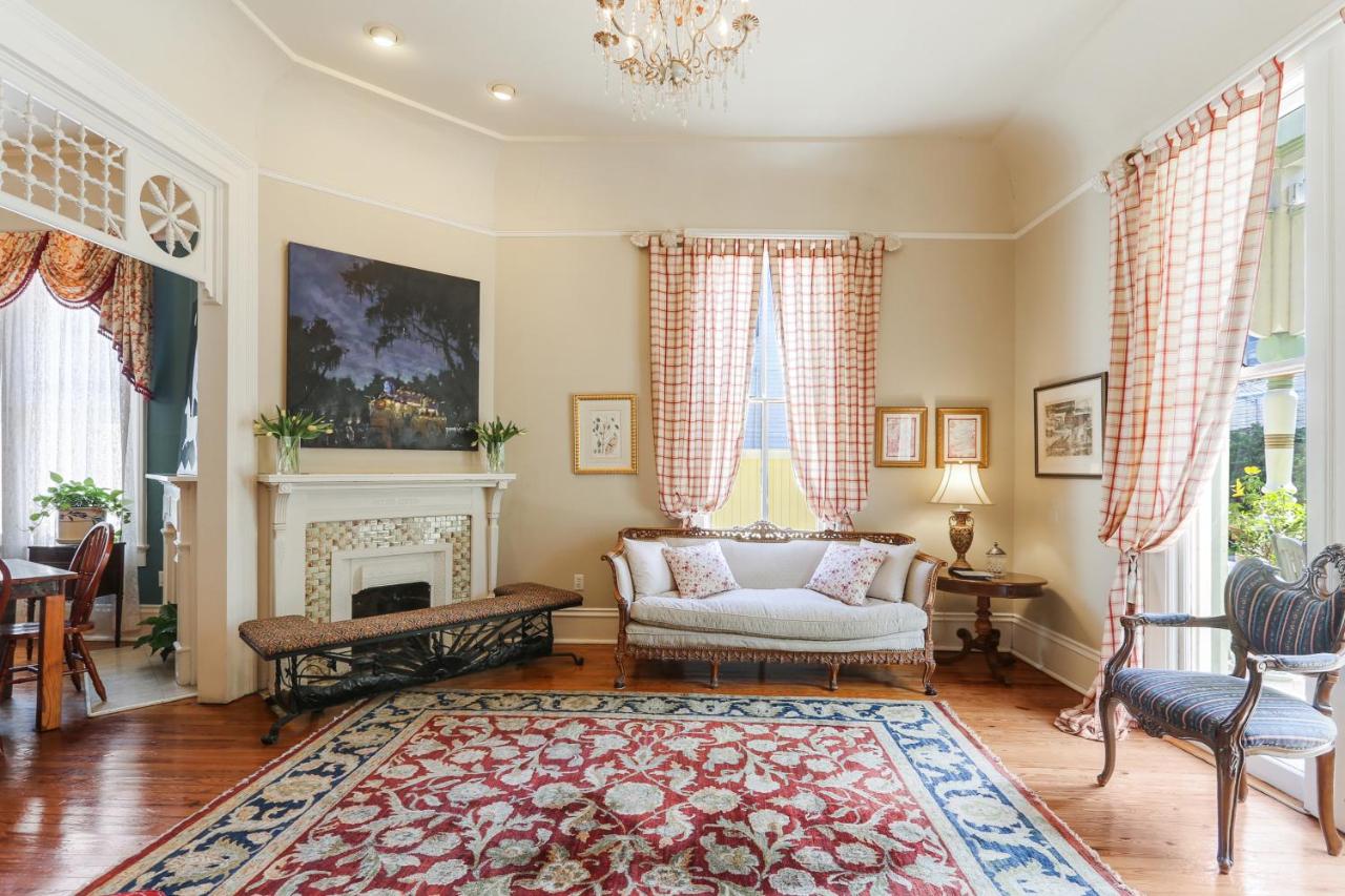 | Maison Perrier Bed & Breakfast