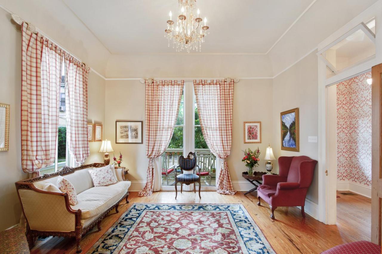 | Maison Perrier Bed & Breakfast