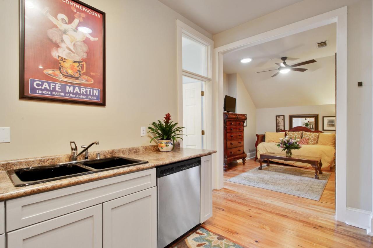 | Maison Perrier Bed & Breakfast