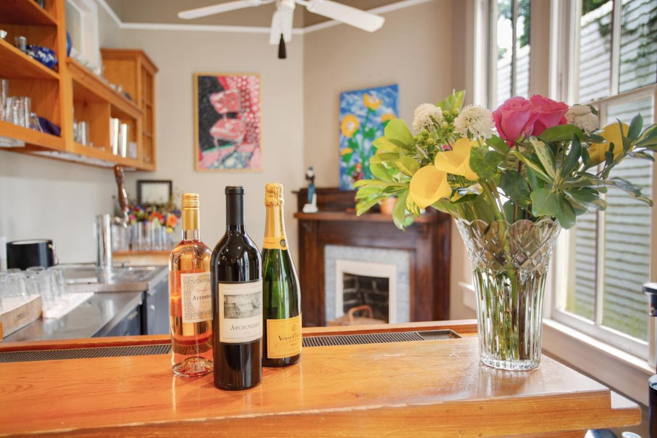 | Maison Perrier Bed & Breakfast