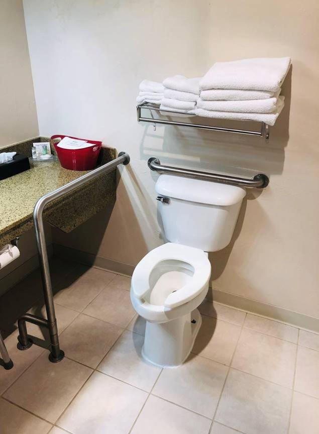 | Boarders Inn & Suites by Cobblestone Hotels - Munising