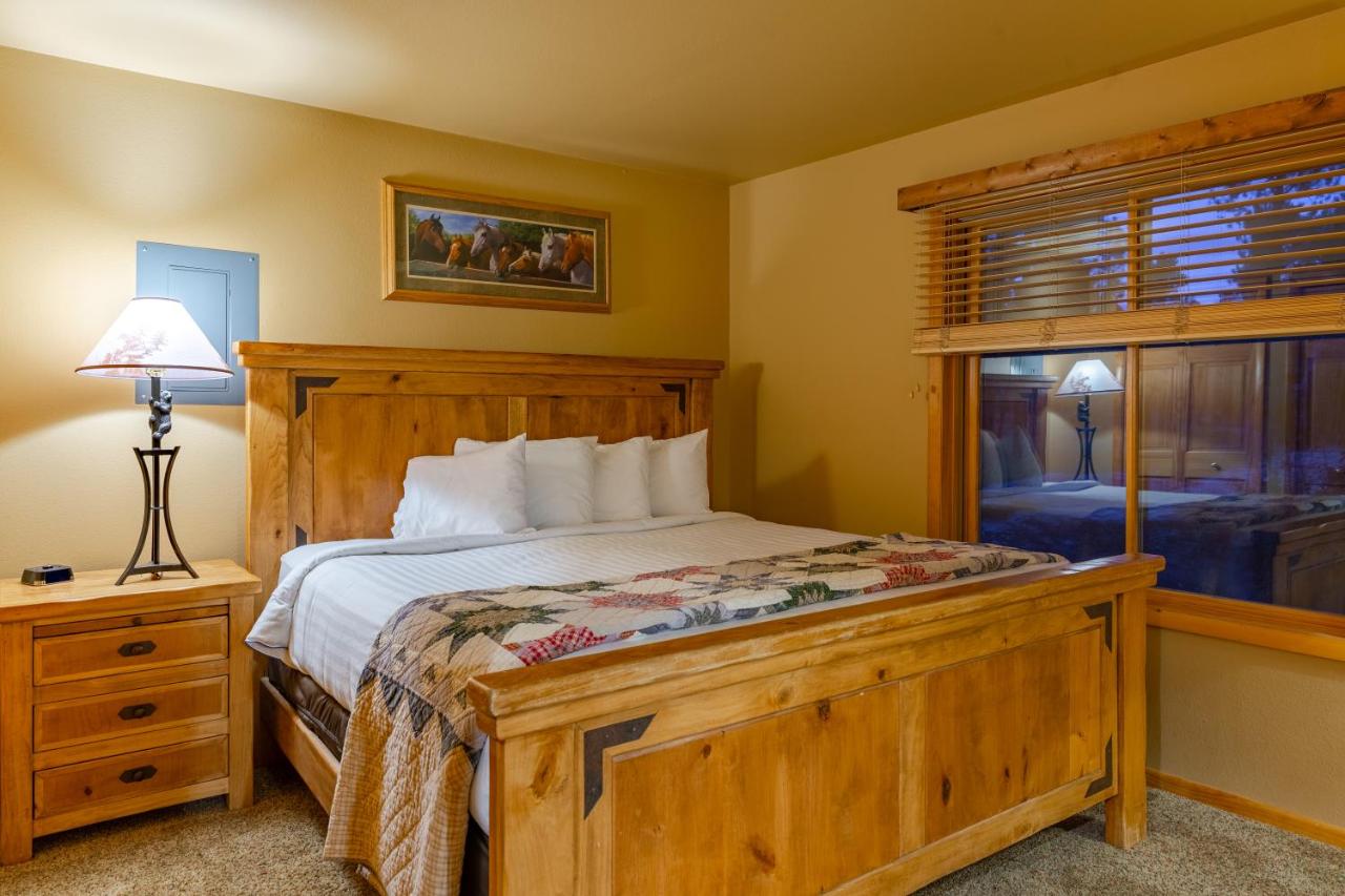 | Lodge at Palmer Gulch