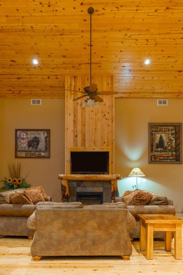 | Lodge at Palmer Gulch