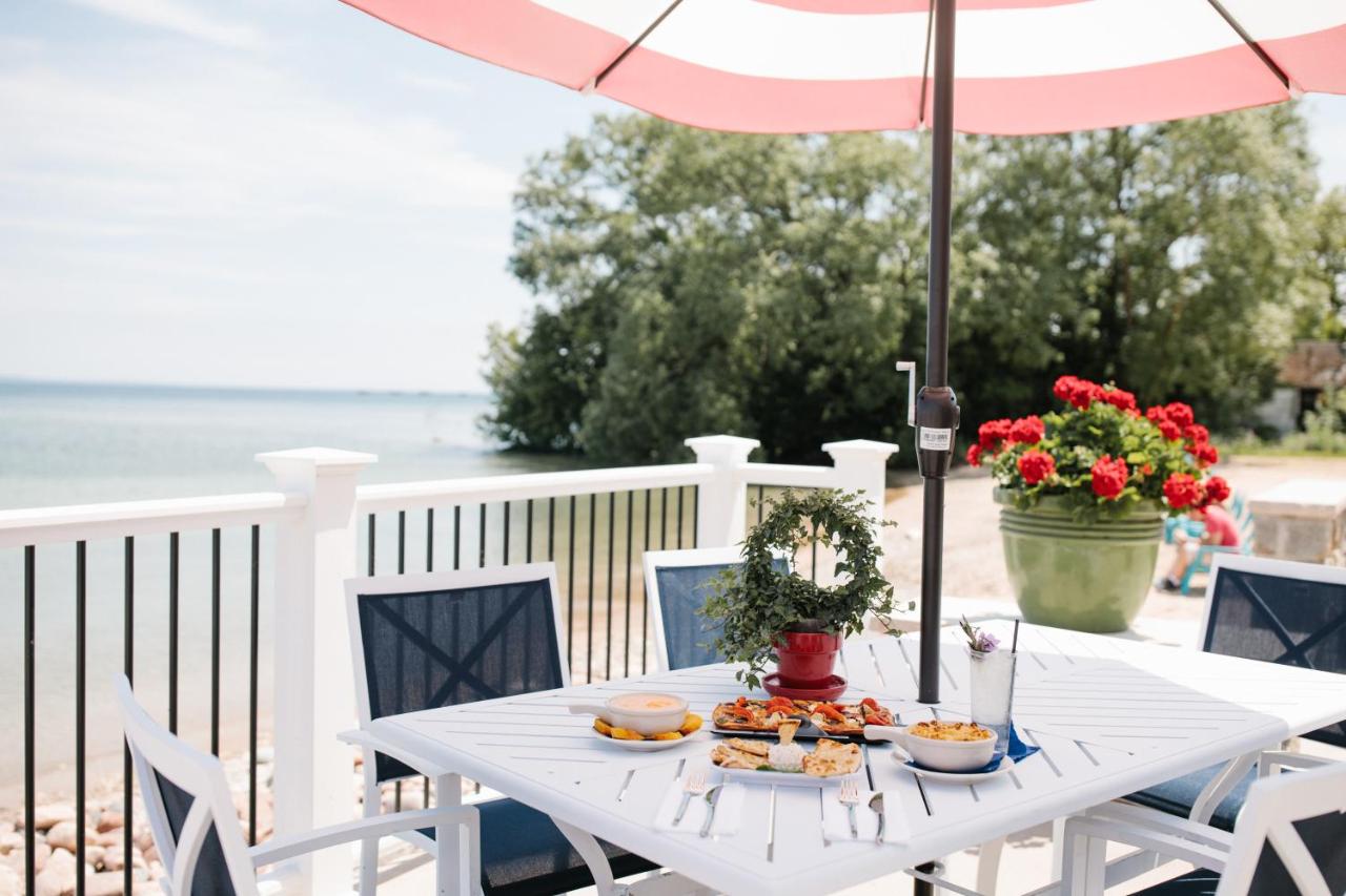 | Breakers Resort - Lakeside
