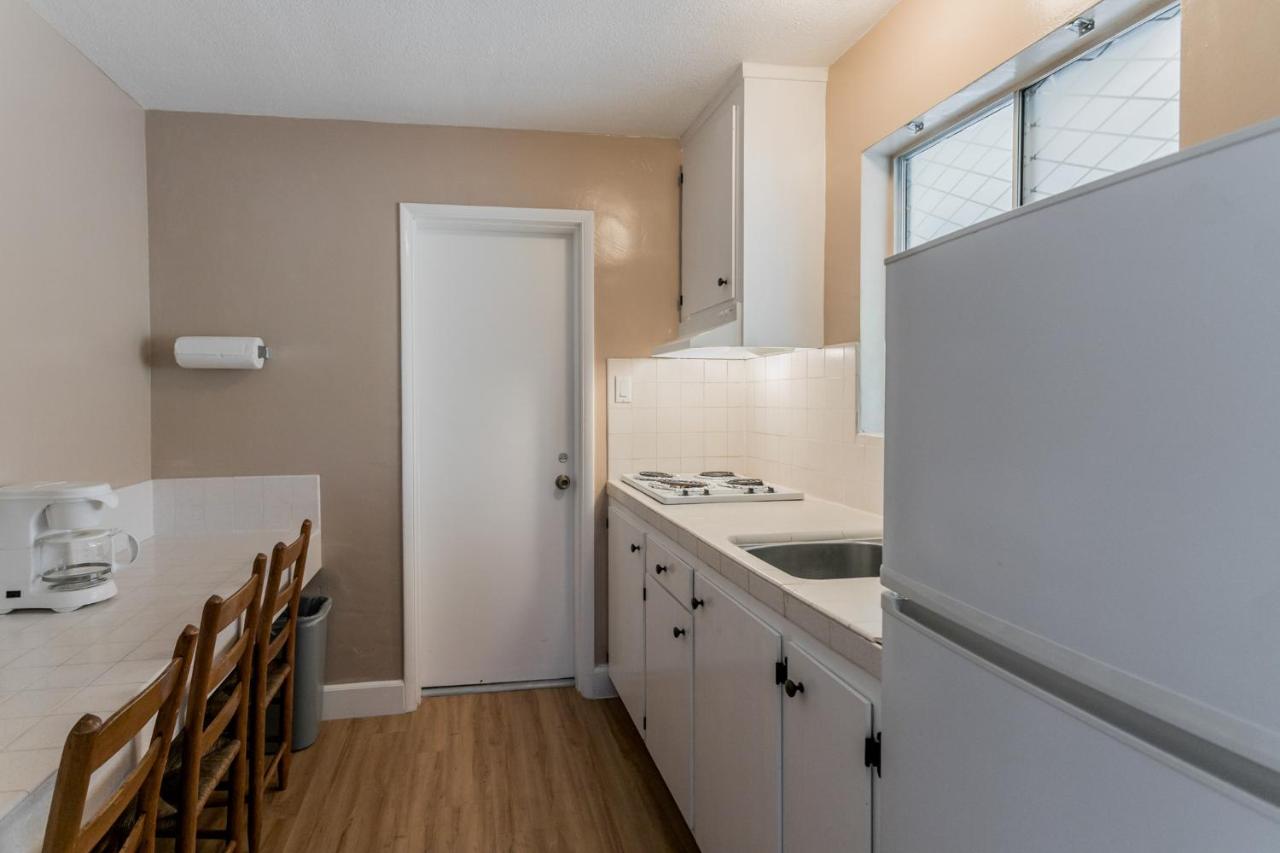 | Skylark Shores Resort