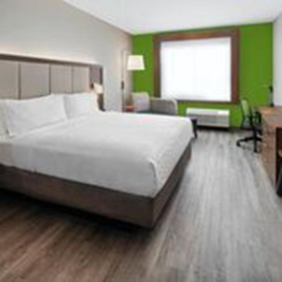 King Suite - Non-Smoking at Holiday Inn Express & Suites Odessa I-20 by IHG