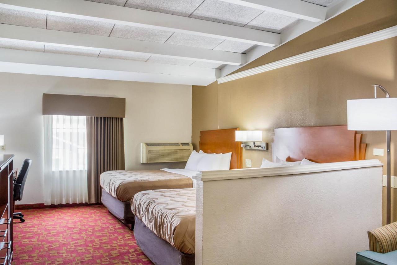Queen Suite with Two Queen Beds and Sofa Bed - Non-Smoking at Quality Inn & Suites Kansas City - Independence I-70 East