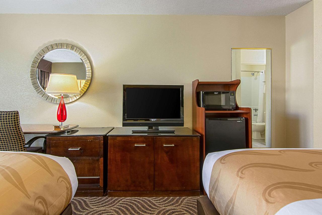 Double Room with Two Double Beds - Smoking at Quality Inn Concord Kannapolis