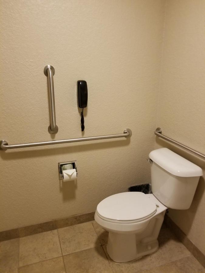 King Room - Disability Access at Cobblestone Inn & Suites - Clarion