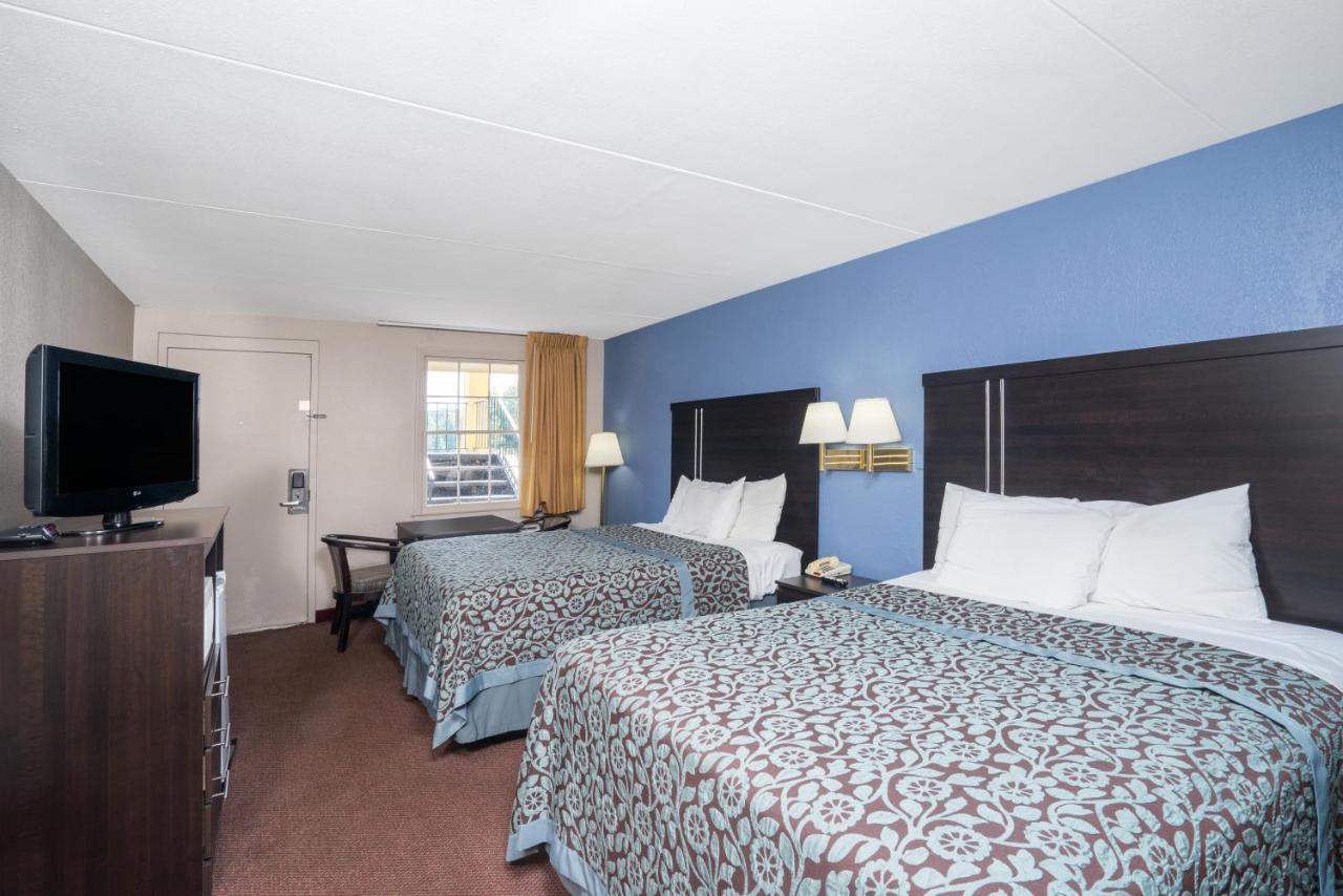 | Days Inn by Wyndham Lincolnton