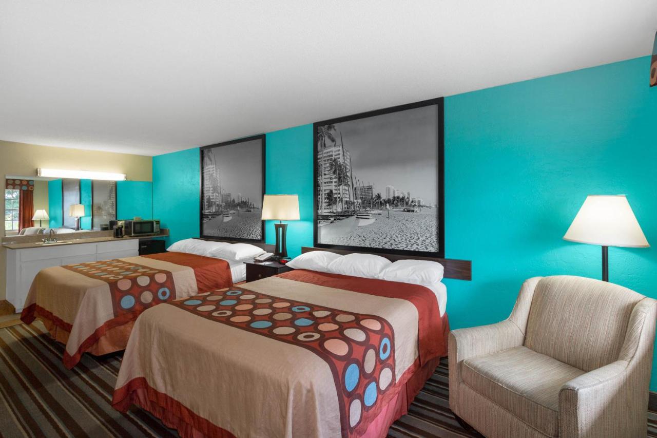 Double Room with Two Double Beds - Non-Smoking at Super 8 by Wyndham Bradenton Sarasota Area