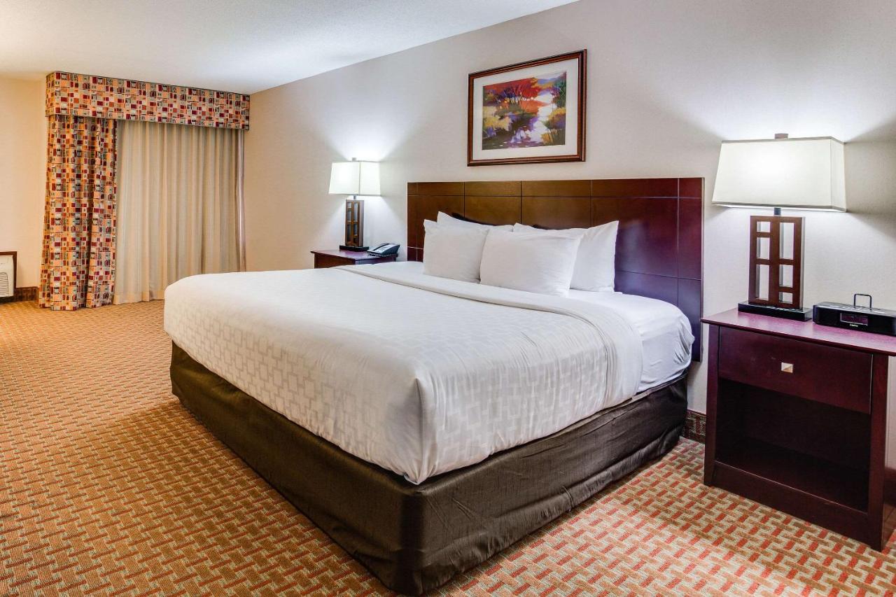 King Room - Non-Smoking at Clarion Hotel Convention Center
