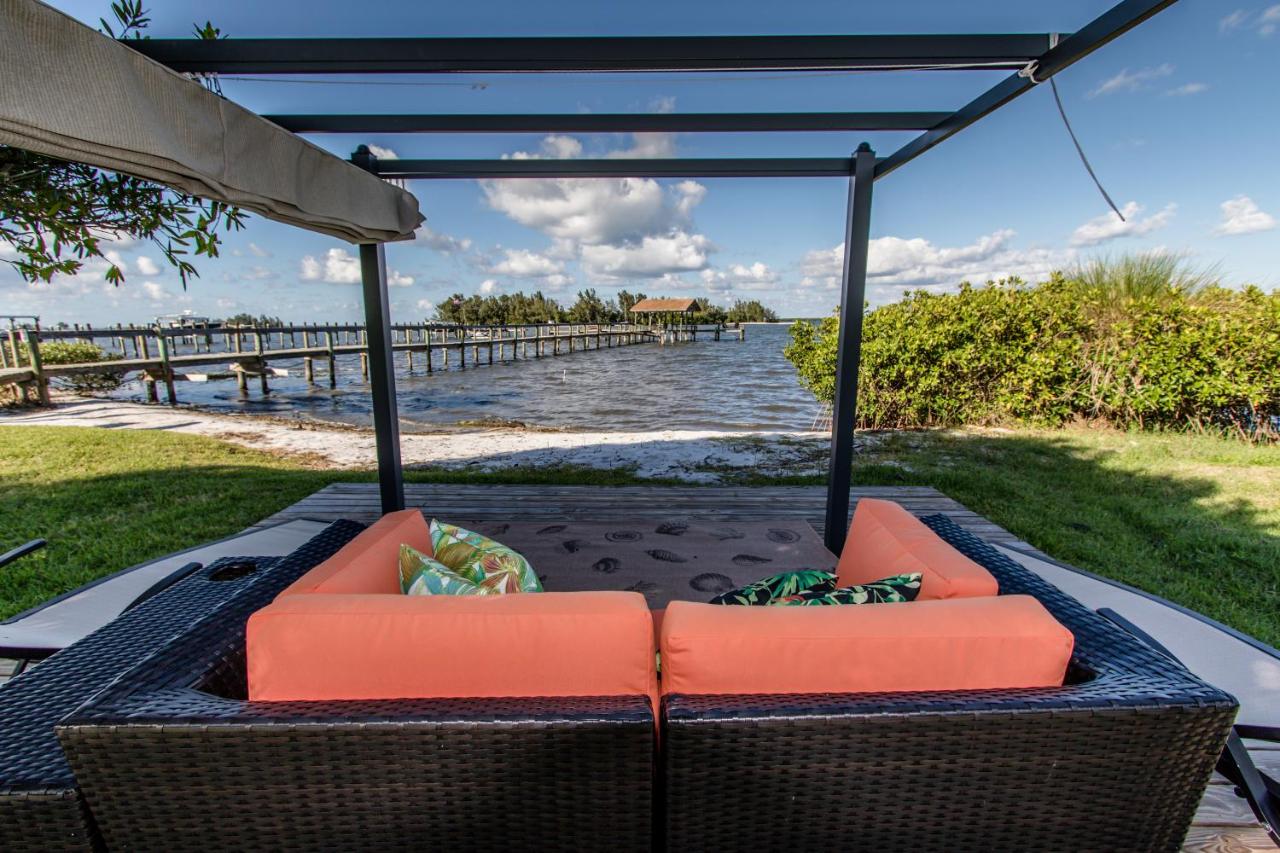 | Island View Cottages Sebastian