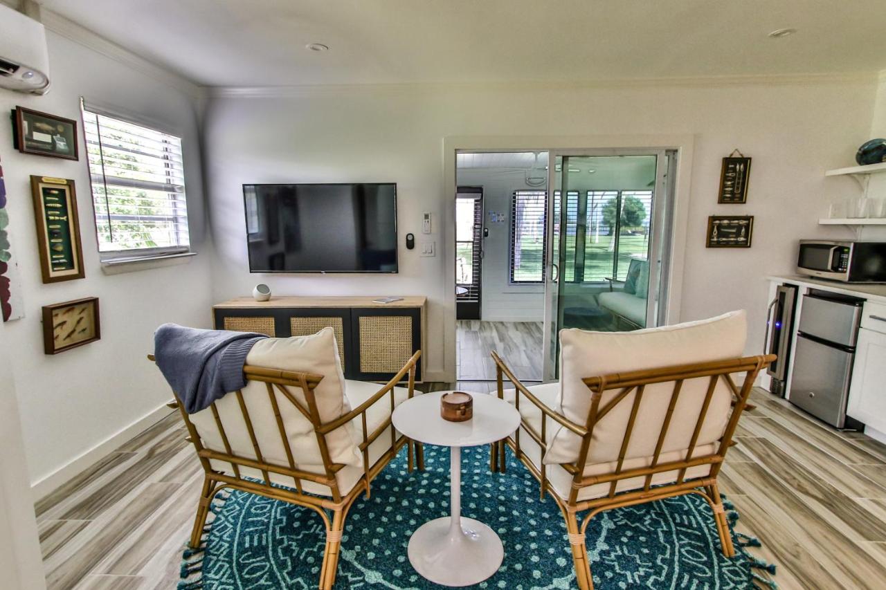 | Island View Cottages Sebastian
