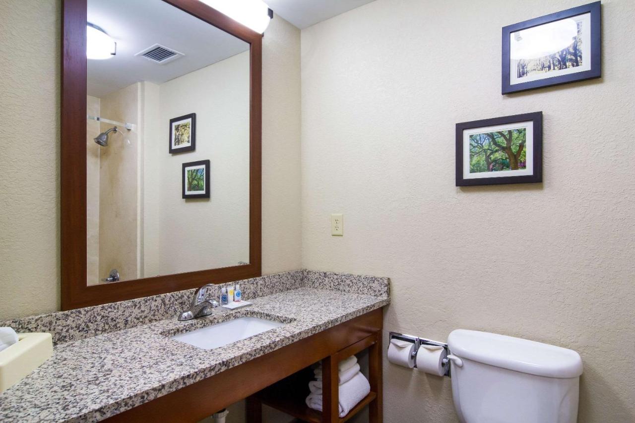 | Comfort Inn Blackshear Hwy 84