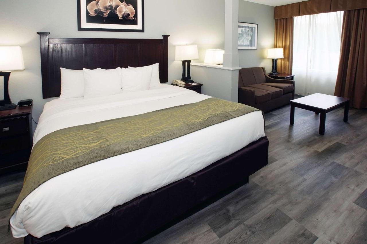 Room #5894613 at Best Western Paramus Hotel & Suites