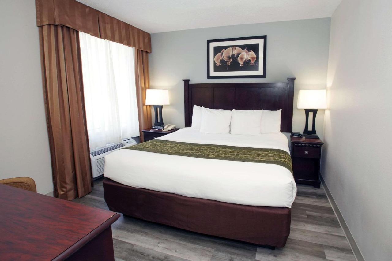 Two-Bedrooms King Suite at Best Western Paramus Hotel & Suites