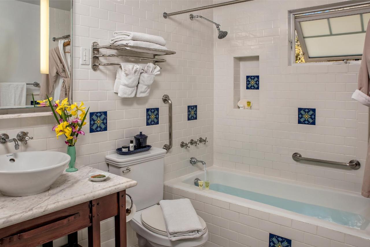| The Avalon Hotel in Catalina Island