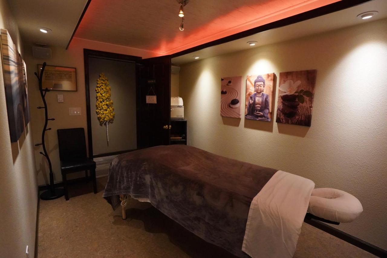 | Frisco Inn on Galena