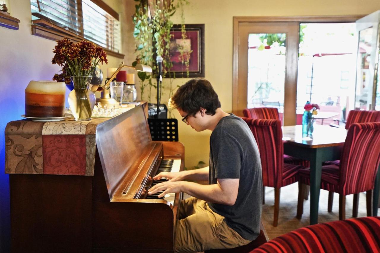 | Frisco Inn on Galena