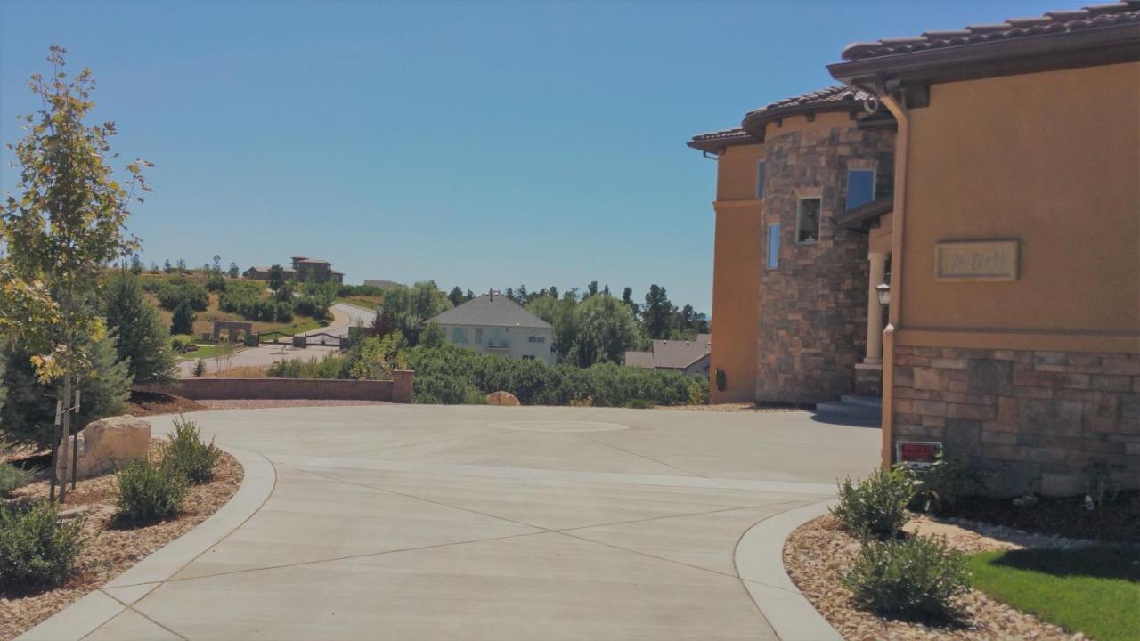 | Chateau du Pikes Peak, a Tuscany Retreat