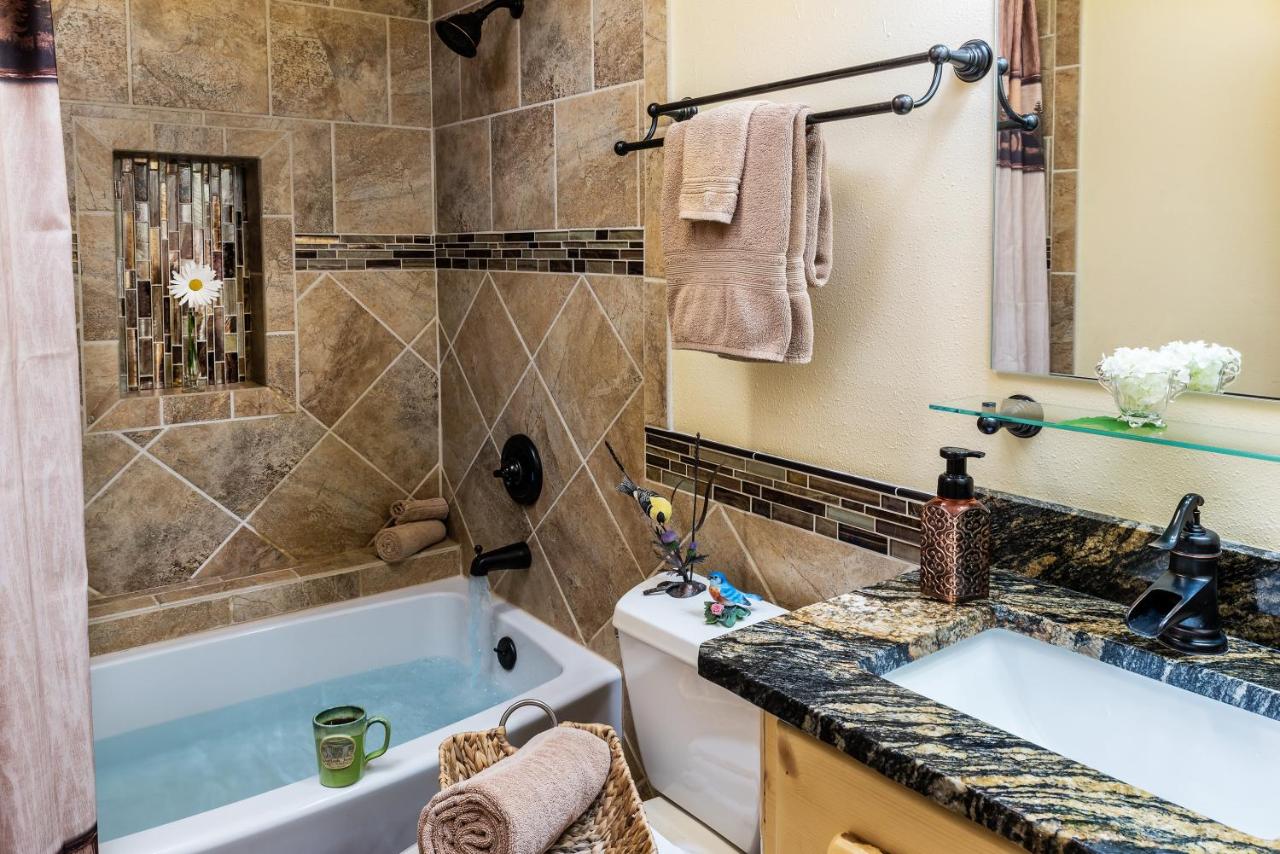 | Outlook Inn Bed and Breakfast