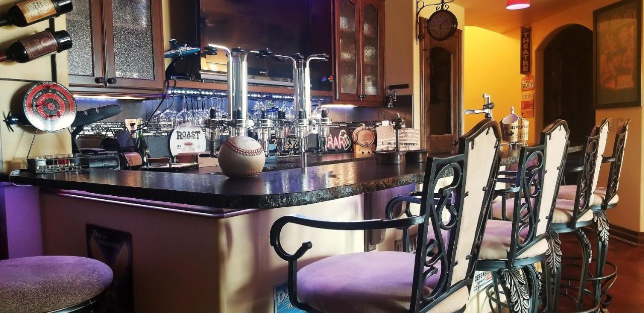 | Chateau du Pikes Peak, a Tuscany Retreat