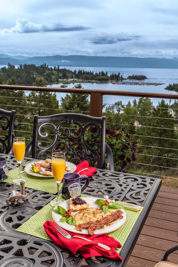 | Outlook Inn Bed and Breakfast
