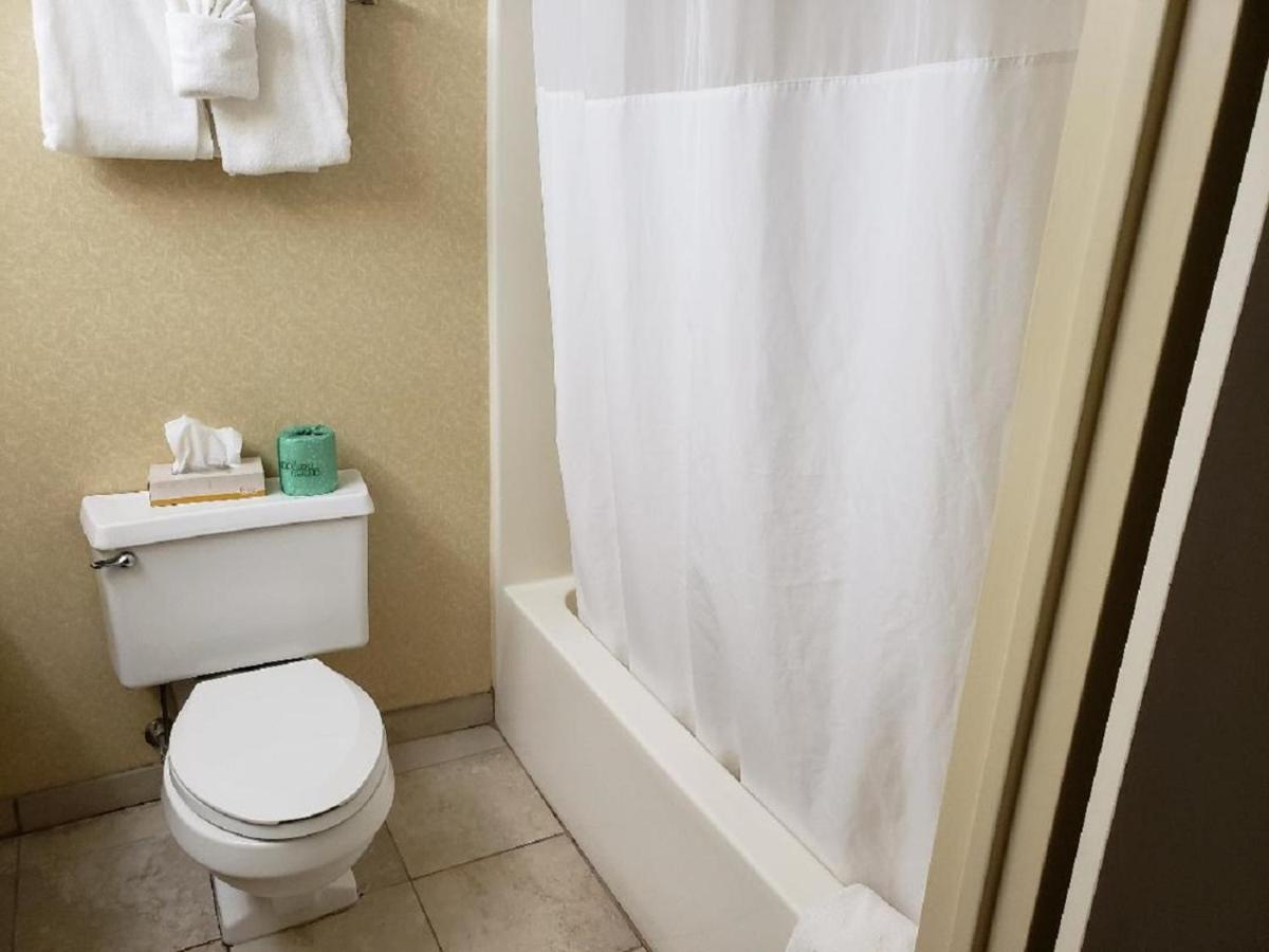 | Chateau Resort & Conference Center