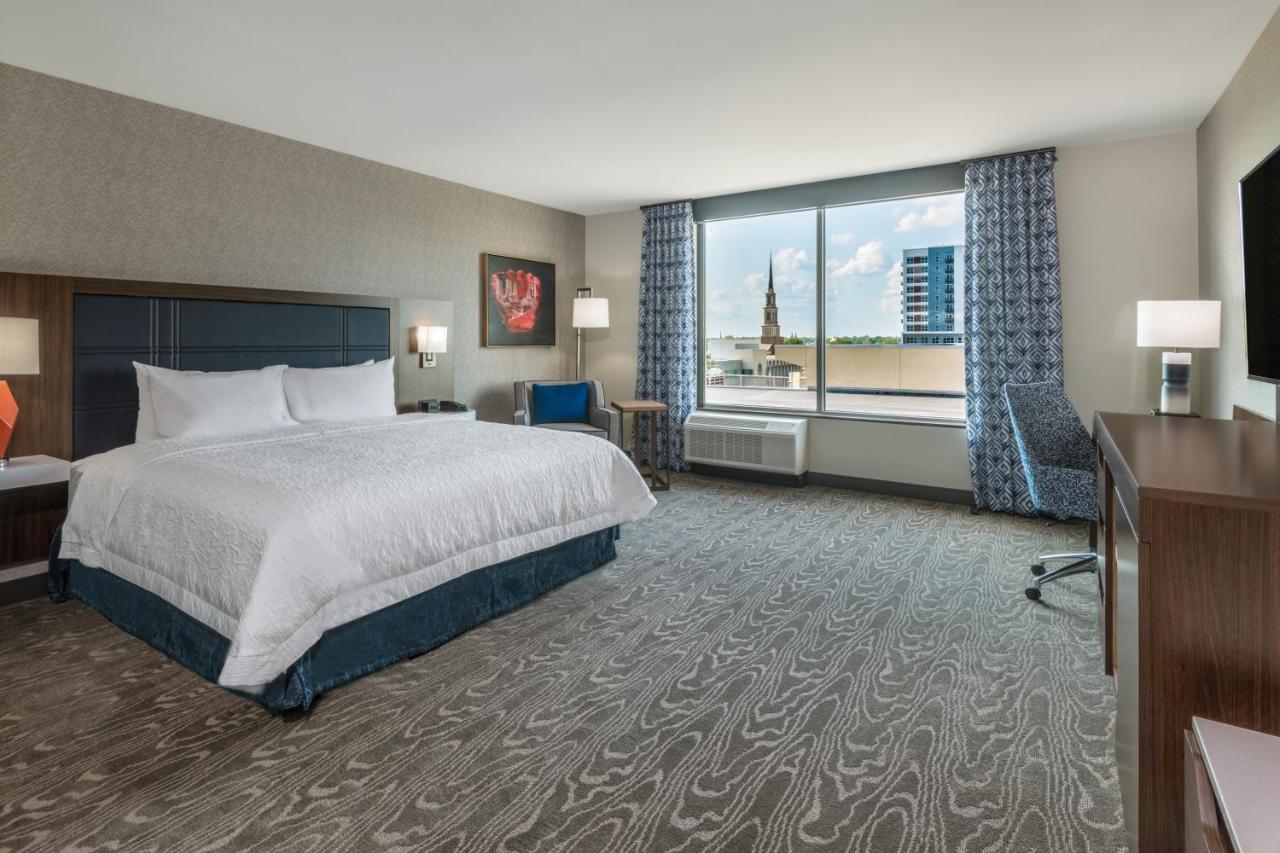 King Suite with Mobility/Hearing Accessible Tub at Hampton Inn & Suites Fort Wayne Downtown