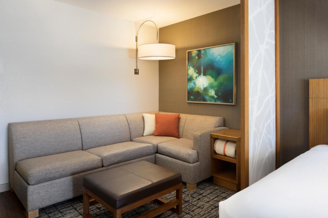 King Room with Sofa Bed - High Floor at Hyatt Place Austin Downtown