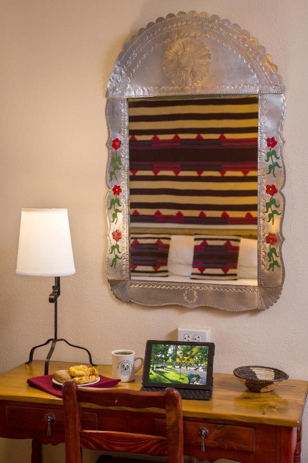 King Room at Inn of the Governors