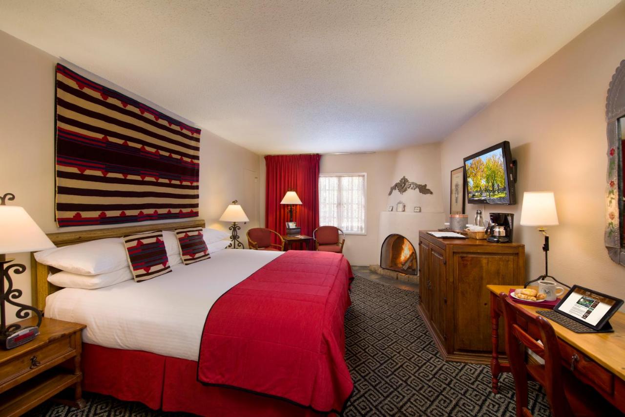 Superior King Room at Inn of the Governors