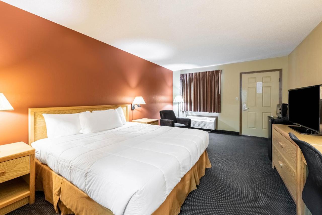 | Americas Best Value Inn St. Marys